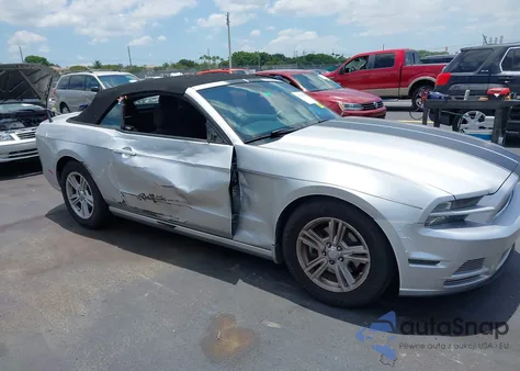 2014 Ford Mustang V6 z USA, uszkodzony, nr VIN 1ZVBP8EMXE5232093